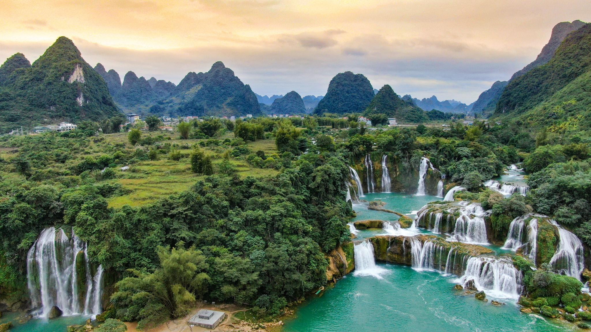 Cao Bang Travel Guide: Ban Gioc Waterfall & Beyond