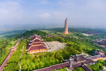 Ninh Binh Day Tour: Bai Dinh & Trang An
